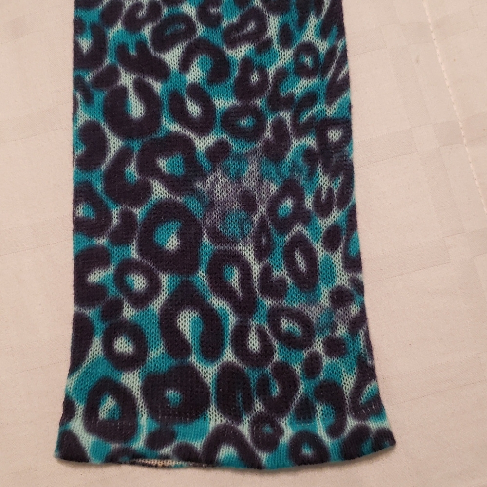 Lilly Pulitzer sweater - Picture 5 of 7